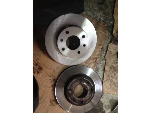 
Compare the disc diameter
