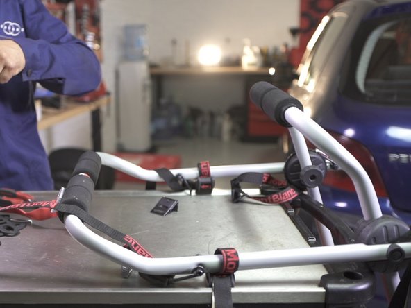 Serrer les deux sangles