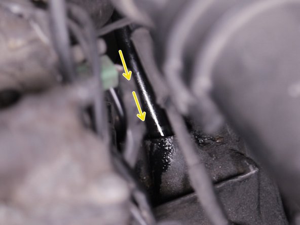 Verser 1,9 litre d'huile de boite avec la seringue (75w80)