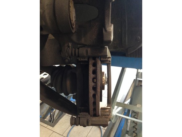 Démonter les plaquettes.