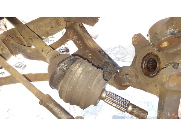 Comme vous avez déjà enlevé le pivot inférieur, vous pourrez enlever le pivot complet.