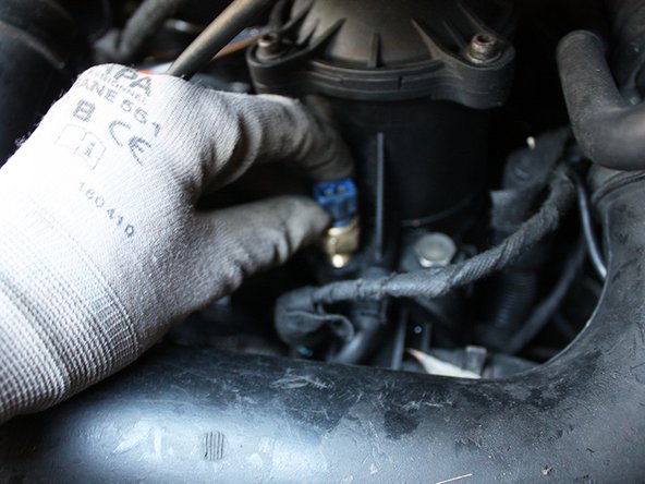 Finir de dévisser la sonde à la main et l'extraire.