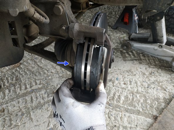 Le ressort doit être bien en place et sous tension.