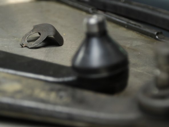 Comparer les dimensions et l'état du nouveau triangle avec l'ancien