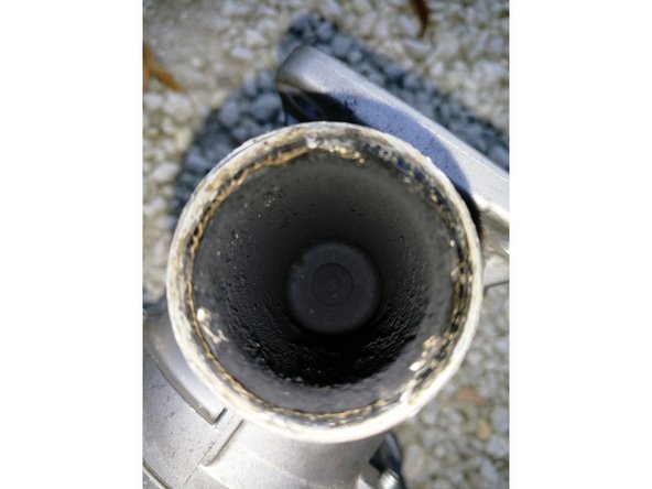 La vanne EGR est relativement peu encrassée pour une voiture de 100 000 km