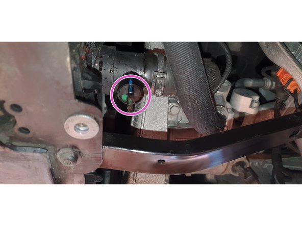 Démarrer le véhicule.