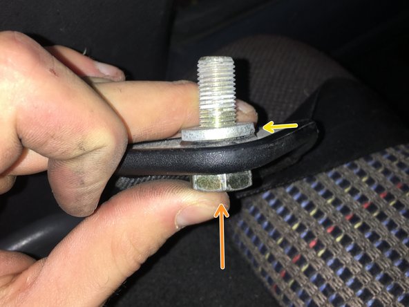 
Place the screw in the belt buckle
