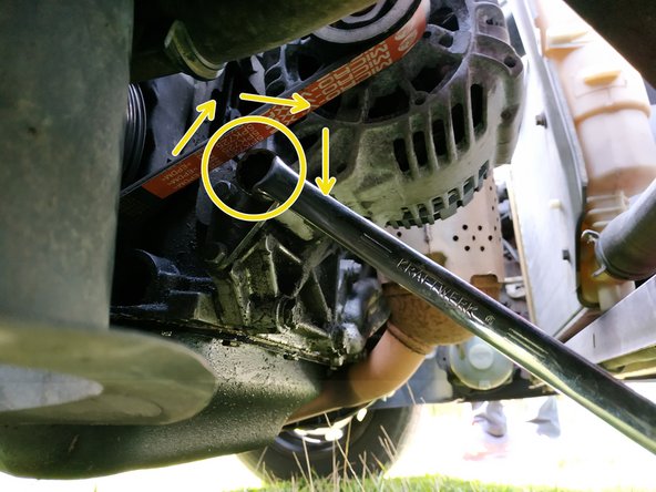 puis la vis de fixation inférieure, clé de 16mm