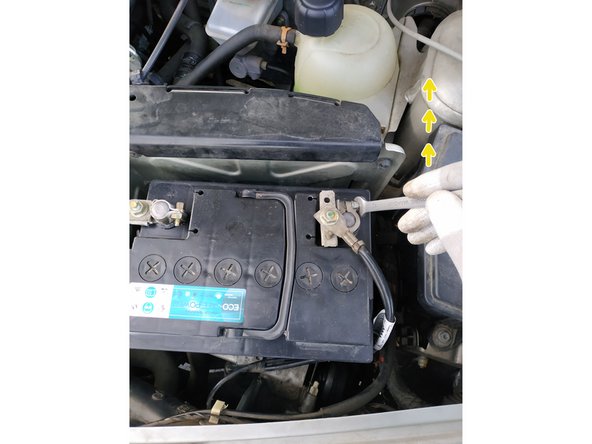 On aura bien sûr retiré les capuchons des cosses s'il y en avait.