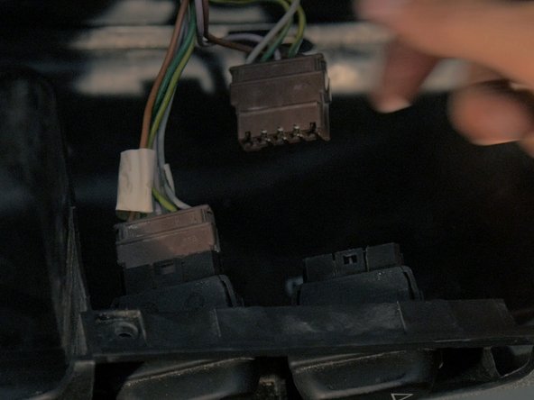 
Remove the 2 connectors
