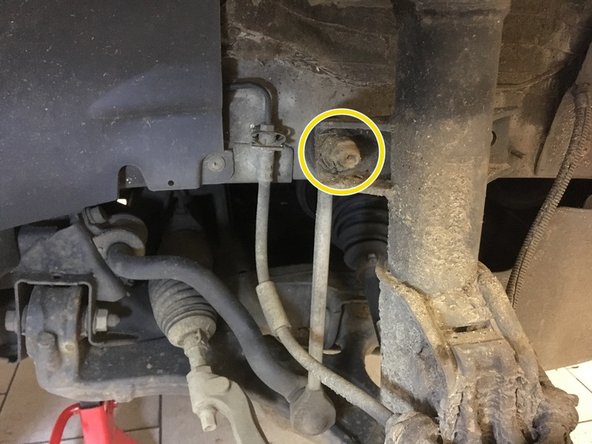 Deviser l'écrou de 18