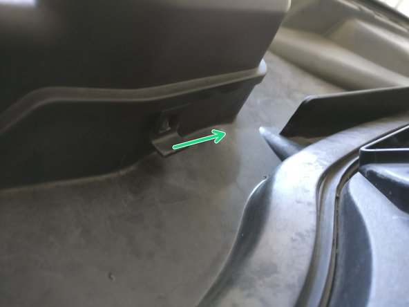 Enlever les 2 caches de l'étape précédente