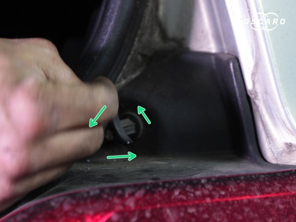 Retirer le second papillon sur le haut du feu