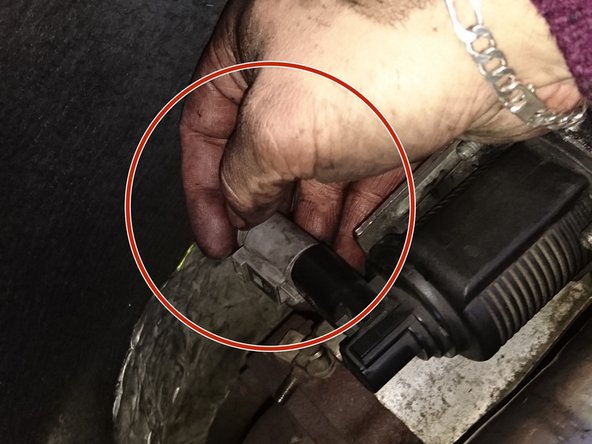 Resserer tout les boulons puis rebrancher la vanne