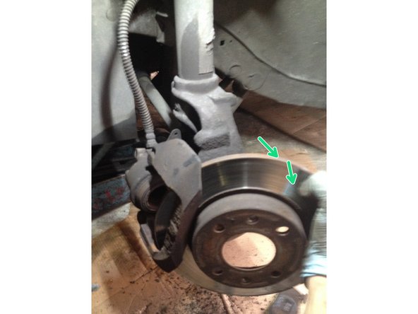 
Remove the brake disc using a hammer as it is usually stuck by corrosion

