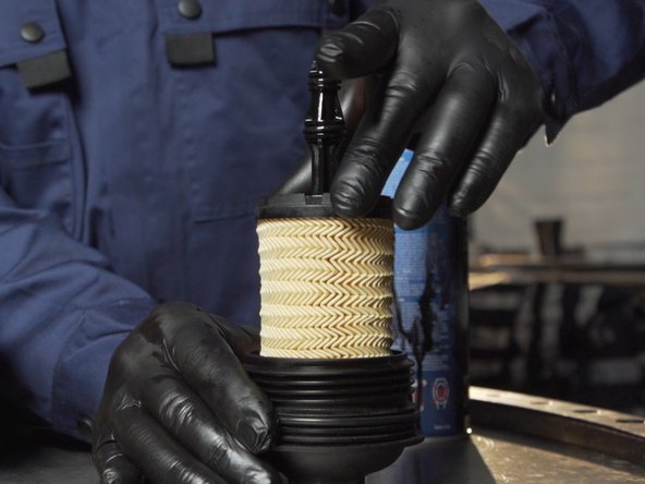 Appuyez jusqu'à entendre le clips