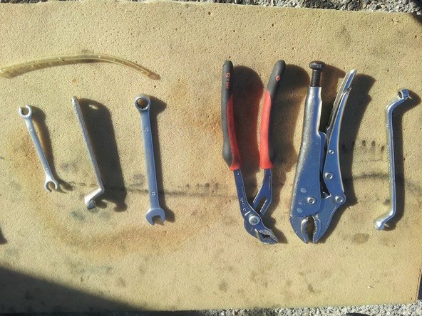 Remontez vos roues, serrez les au couple, et éliminez les déchets en déchetterie (liquide de frein, flexibles, etc.).