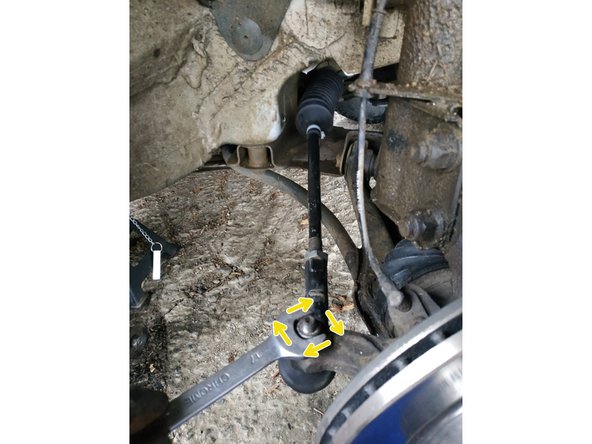 et serrer l'écrou, clé de 17mm