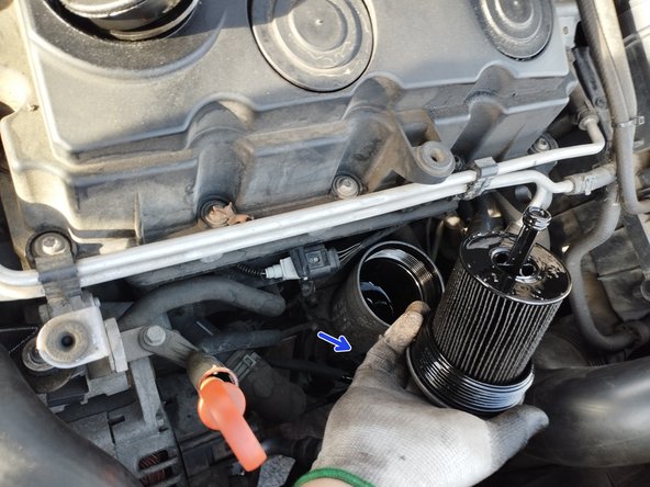 et retirer l'ensemble cloche/filtre