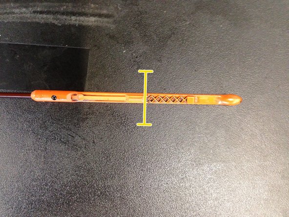 Vérifier le niveau d'huile avec la jauge