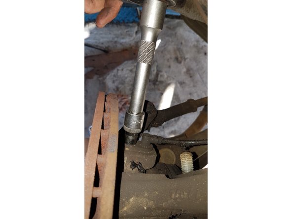 Devisser le capteur d'ABS (clé de 10)