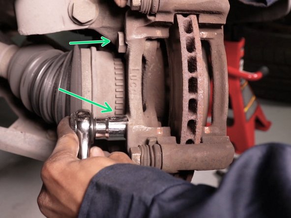 Desserrer les deux vis du support d’étrier