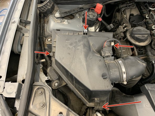 Refermer la boite à air