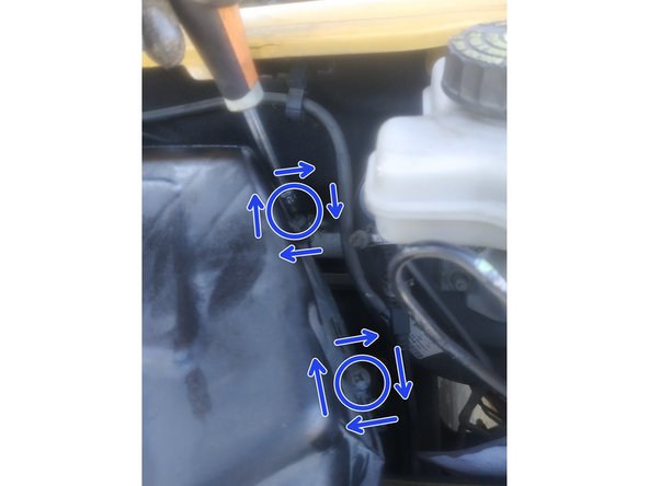 visser toutes les vis de fixation sur la boîte à air à l'aide du tournevis cruciforme