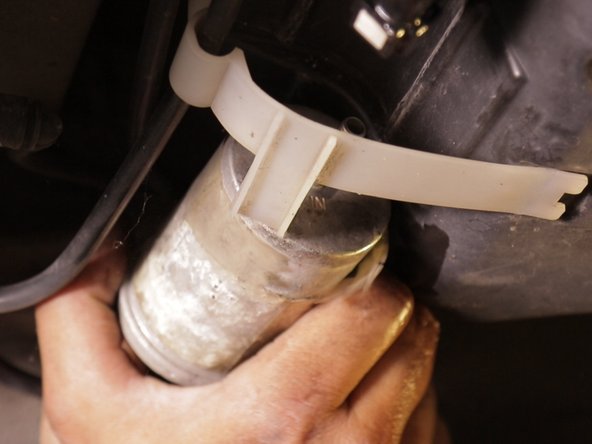 Vider le filtre de son carburant