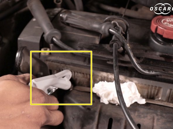 Effectuer un coup de soufflette à l’intérieur des puits