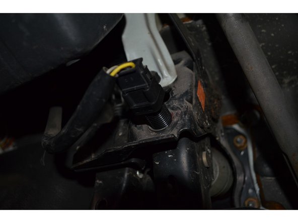 Vérifiez avant de prendre la route que les feux s'allument quand vous freinez.