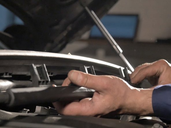 Retirer le support de faisceaux en tirant simplement dessus