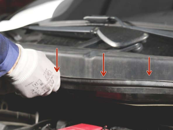 Replacer le joint de la baie de pare-brise