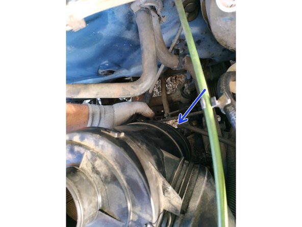 contrôler que l'ergot de la boîte à air est dans son logement