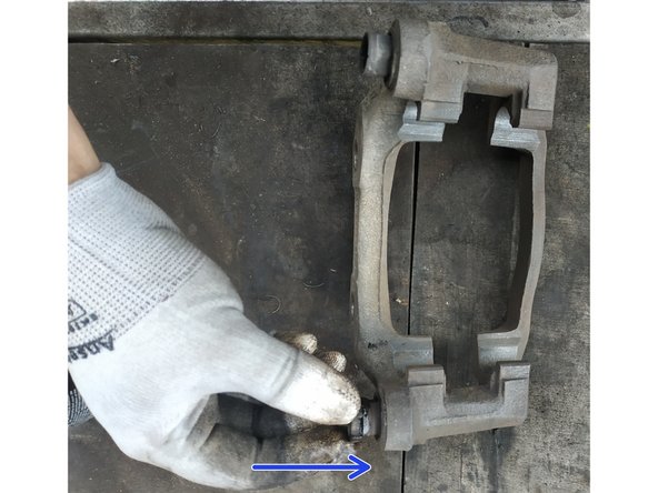 Inutile de mettre beaucoup de graisse, on veut juste appliquer une pellicule.