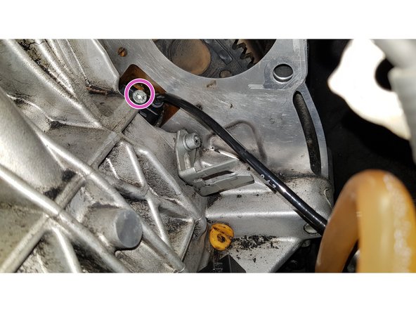 puis tirez sur la connectique pour débrancher le capteur.