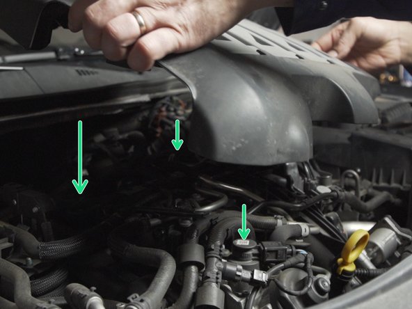 Replacer le cache moteur