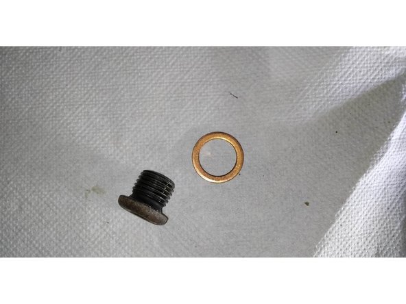 Remplacer le joint en cuivre du bouchon de carter (M14x20)