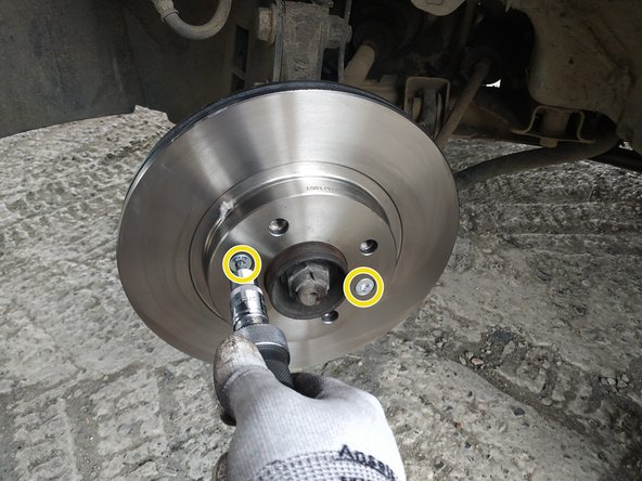 serrer les 2 vis de maintien, clé torx T40, couple de 20N.m