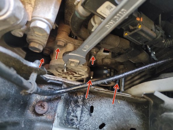 Les 2 tendeurs sont fixé par 5 vis hexa de diamètre 10