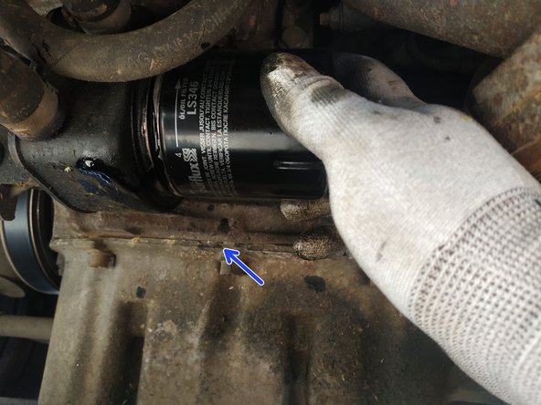 serrer le filtre à la main