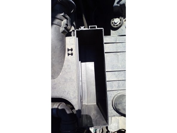 La repose se fait dans le sens inverse de la dépose