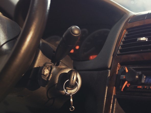 Démarrer le moteur du véhicule