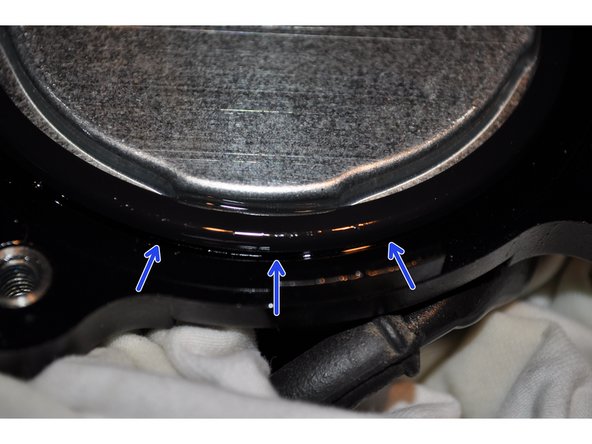 Le filtre doit bien etre centré et son joint doit se positionner à ras du boitier