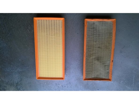 Pendant que l'intérieur sèche, comparer l'ancien et le nouveau filtre. (Il faut que leurs dimensions soient identiques.)