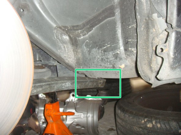 Mettre la barre en appui contre le châssis