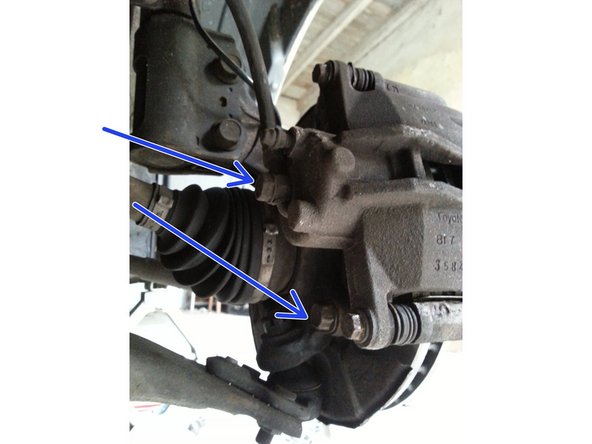 pour enlever le support de plaquette il faut dévisser les 2 boulons avec une clé de 17mm