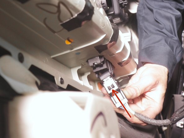 Reposer le bouton de lève vitre