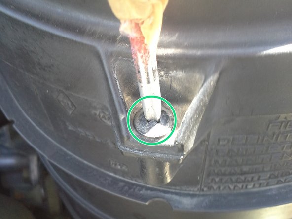 Remettez en place la durite