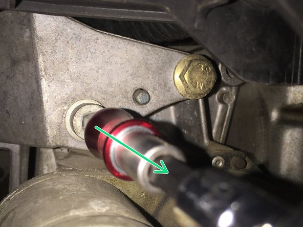 Utiliser un cliquet et une rallonge avec un embout six pan 6 mm